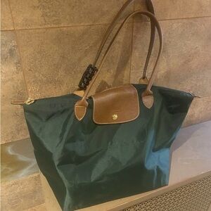 LONGCHAMP Frm FRANCE  LE PLIAGE DEEPEST  GORG FOREST GREEN NYLON LEATHER Bag L